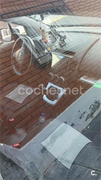 Usado Mazda 5 Active 110 CV (80 kW) 2007 Granate Monovolumen