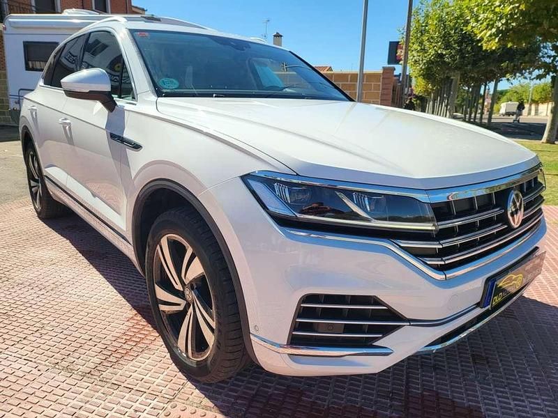 Blanco Usado 2019 VW Touareg Atmosphere SUV | 34.999 € (Un poco caro) - Imagen 1/4