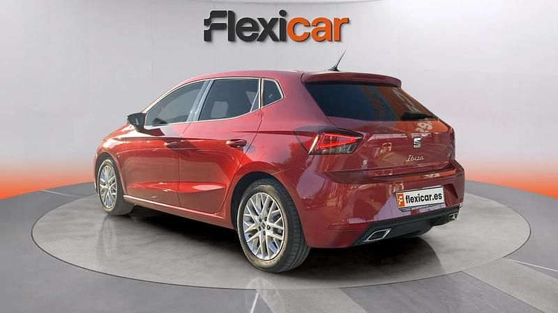 Usado Seat Ibiza FR 116 CV (85 kW) 2025 Rojo Berlina