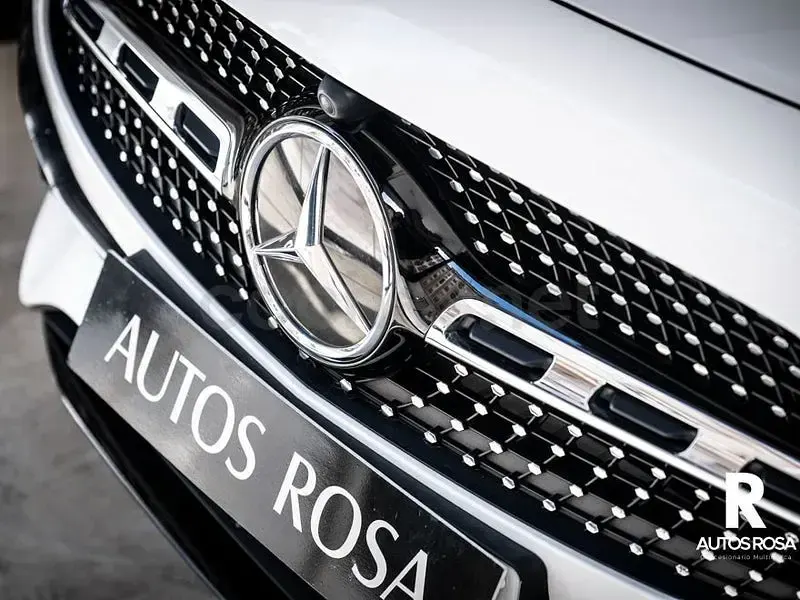 Usado Mercedes GLA200 150 CV (110 kW) 2022 Blanco SUV