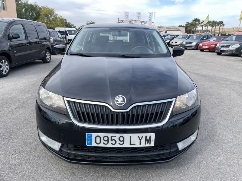 Usado Skoda Rapid 90 CV (66 kW) 2014 Negro