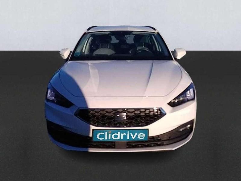 Usado Seat Leon Style 116 CV (85 kW) 2021 Blanco Familiar