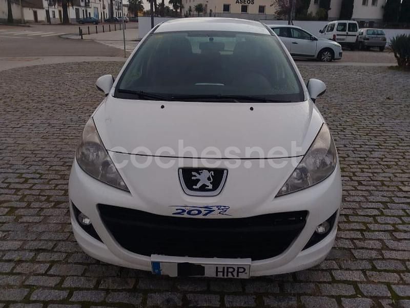 Blanco Usado 2013 Peugeot 207 Business-Line Familiar | 2000 € (Buen precio) - Imagen 1/4