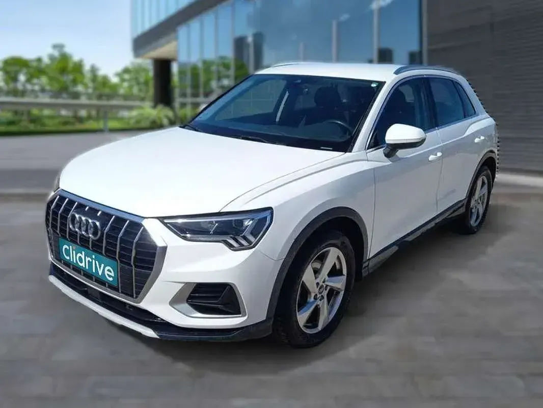 Begagnad Audi Q3 Advanced 150 HK (110 kW) 2022 Vit SUV