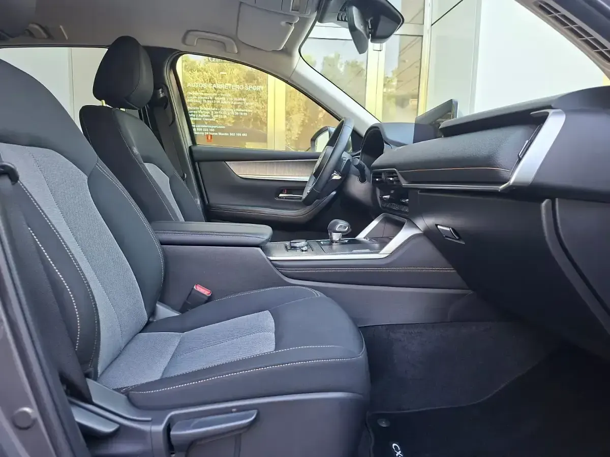 Usado Mazda CX-60 Exclusive-Line 200 CV (147 kW) 2025 Gris / plata SUV