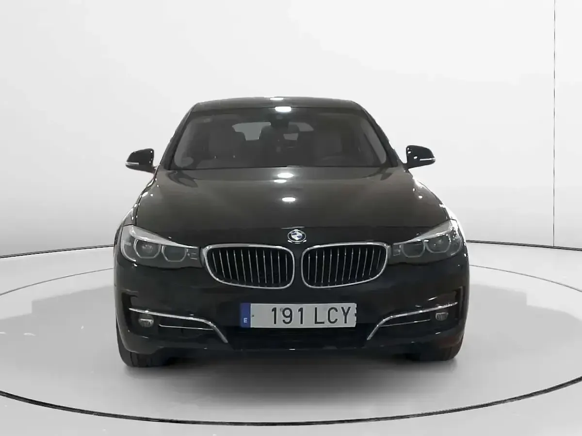 Begagnad BMW 318 Gran Turismo Executive 150 HK (110 kW) 2019 Svart Sedan