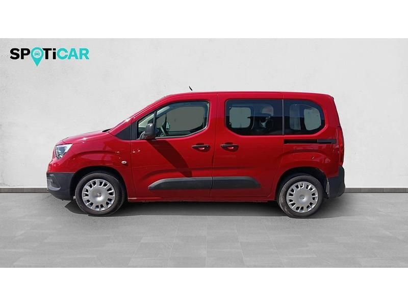 Usado Opel Combo Edition 131 HP (96 kW) 2021 Vermelho Monovolume