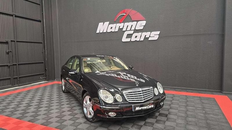 Usado Mercedes E220 Avantgarde 170 CV (125 kW) 2000 Negro Berlina