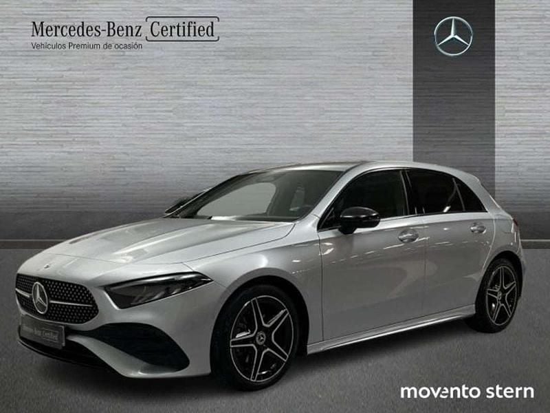 Plateado Usado 2025 Mercedes A200 Advanced Utilitario | 33.800 € (Precio justo) - Imagen 1/4
