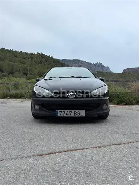 Usado Peugeot 206 GTi 138 CV (101 kW) 2002 Negro Berlina