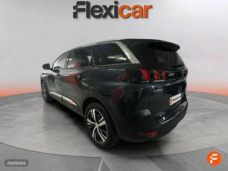 Usado Peugeot 5008 Allure 131 CV (96 kW) 2018 Azul Monovolumen