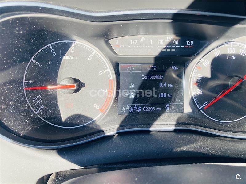 Usado Opel Zafira Selective 140 CV (102 kW) 2018 Blanco Monovolumen