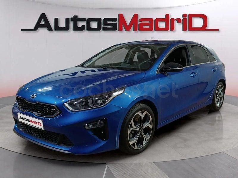 Usado Kia Ceed 120 CV (88 kW) 2019 Azul Utilitario