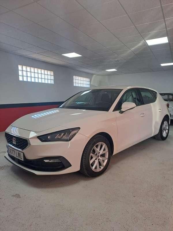 Usado Seat Leon ST Reference 116 CV (85 kW) 2022 Blanco Familiar