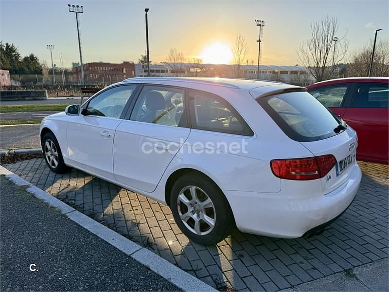 Blanco Usado 2011 Audi A4 Familiar | 8500 € (Precio justo) - Imagen 1/4
