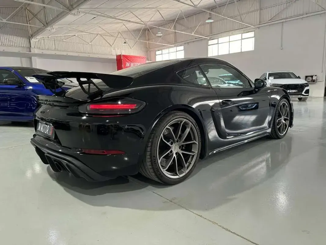 Usado Porsche Cayman GT4 420 CV (308 kW) 2021 Negro Coupe
