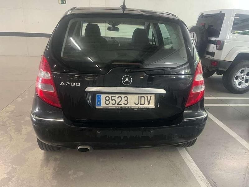 Usado Mercedes A200 136 CV (100 kW) 2006 Negro Utilitario