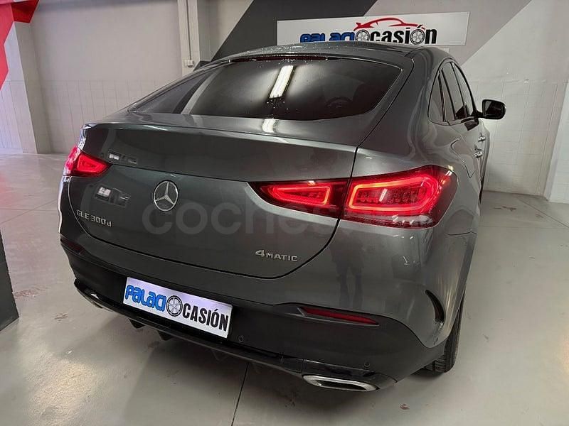 Usado Mercedes GLE300 272 CV (200 kW) 2022 Gris / plata Coupe