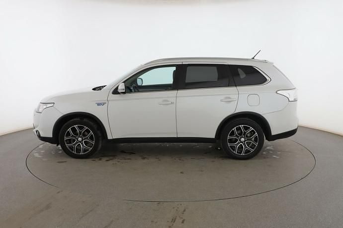 Usado Mitsubishi Outlander 203 CV (149 kW) 2015 SUV