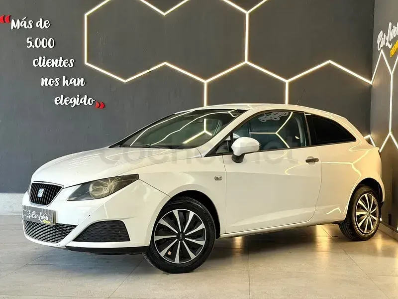 Usado Seat Ibiza SC Copa 90 CV (66 kW) 2011 Blanco Utilitario
