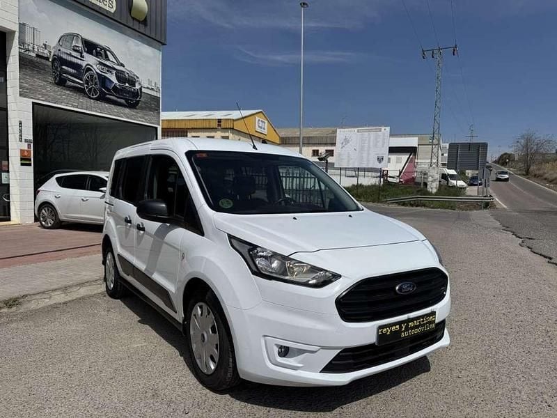 Usado Ford Tourneo Trend 101 CV (74 kW) 2021 Blanco Monovolumen