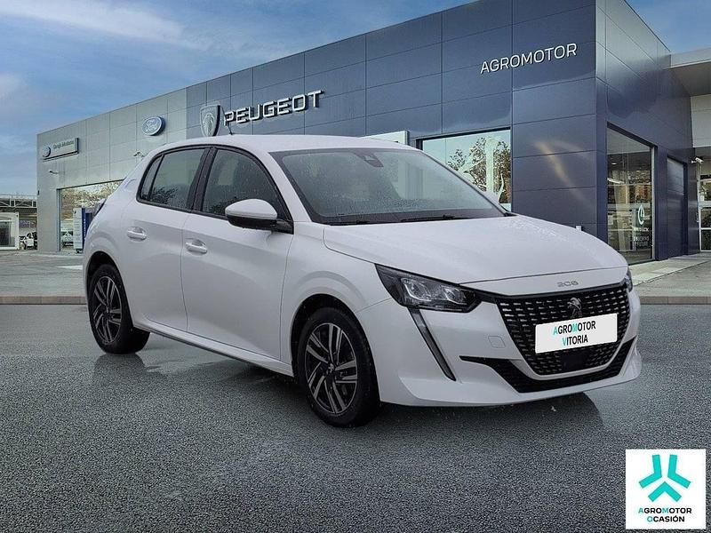 Usado Peugeot 208 Allure 100 CV (73 kW) 2020 Blanco Utilitario