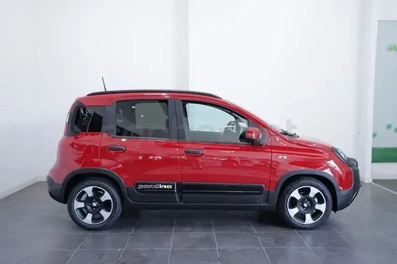 Nuevo Fiat Panda 70 CV (51 kW) 2026 Rojo Utilitario