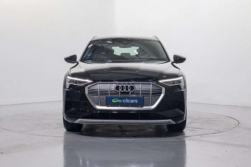 Usado Audi e-tron Advanced 300 kW (408 CV) 2022 Negro SUV