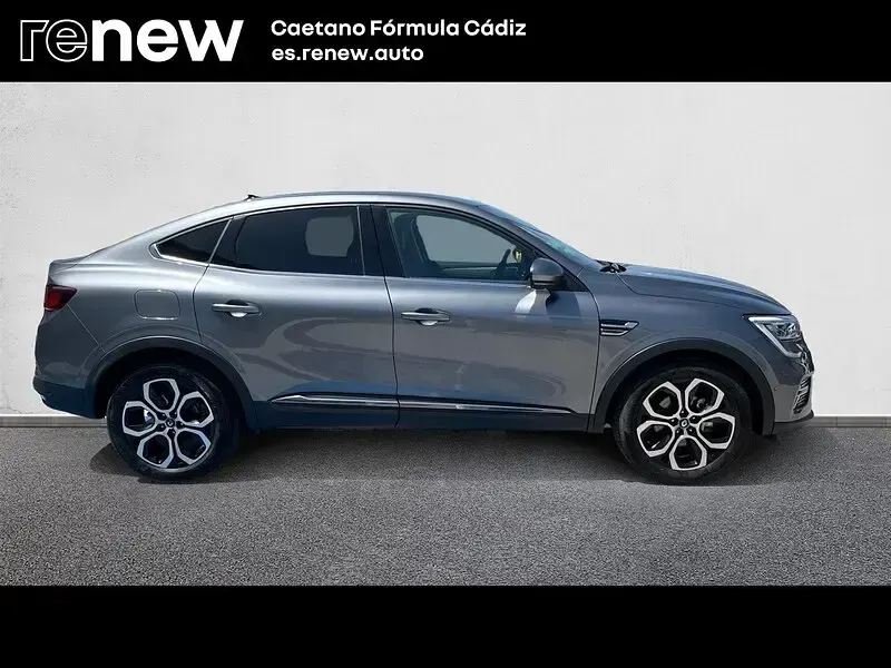 Usado Renault Arkana Techno 145 CV (106 kW) 2023 Gris SUV
