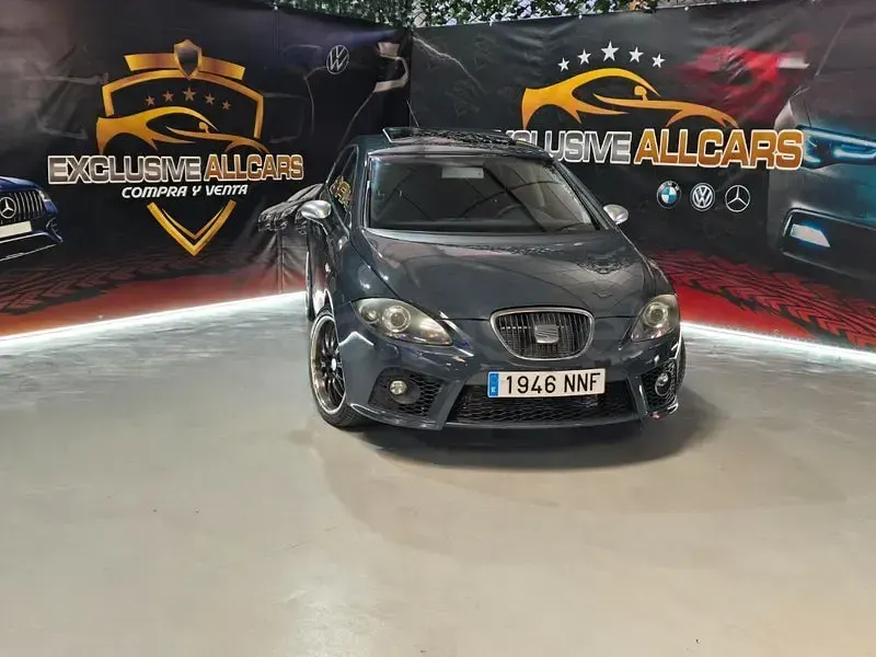 Usado Seat Leon FR 200 CV (147 kW) 2008 Gris / plata Utilitario