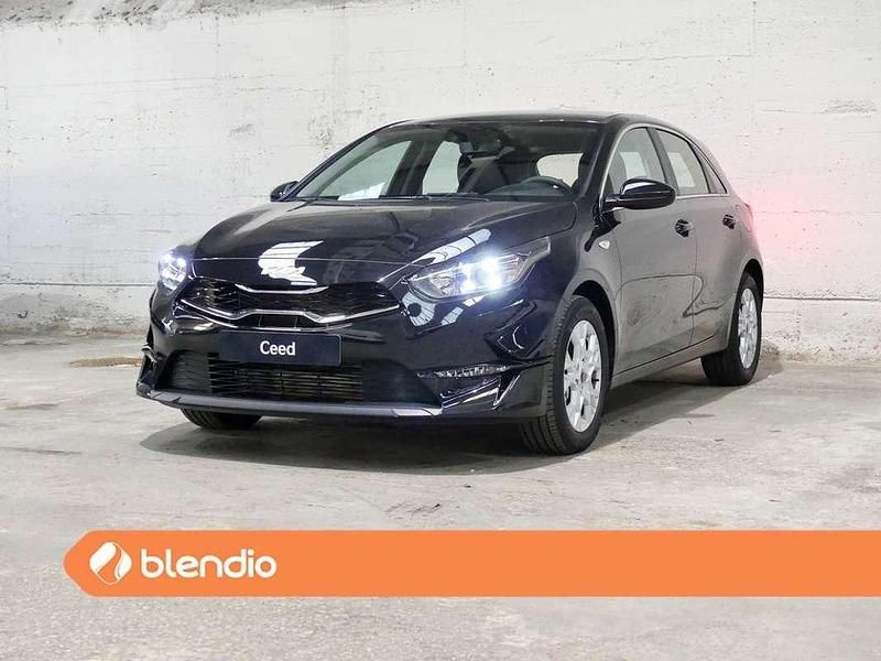 Negro Usado 2023 Kia Ceed Utilitario | 18.392 € (Precio justo) - Imagen 1/4