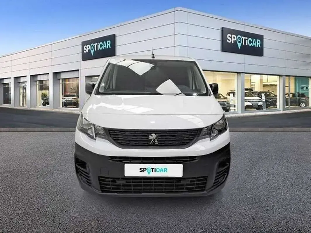 Usado Peugeot Partner 137 CV (100 kW) 2024 Blanco Monovolumen