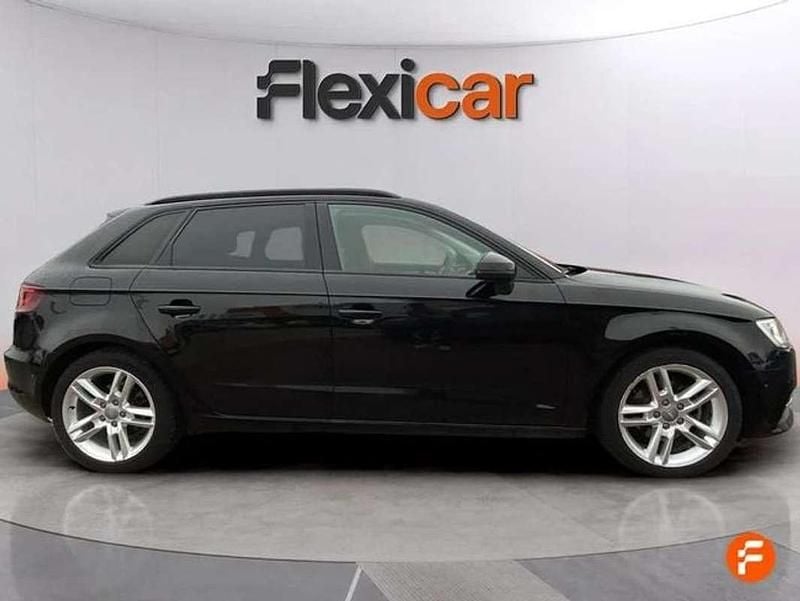 Usado Audi A3 Premium 110 CV (80 kW) 2015 Negro Coupe