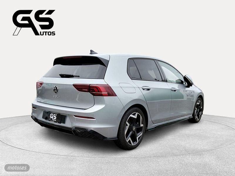 Usado VW Golf VIII R-line 150 CV (110 kW) 2025 Gris Utilitario