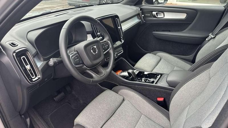 Usado Volvo XC40 Plus 163 CV (119 kW) 2025 SUV