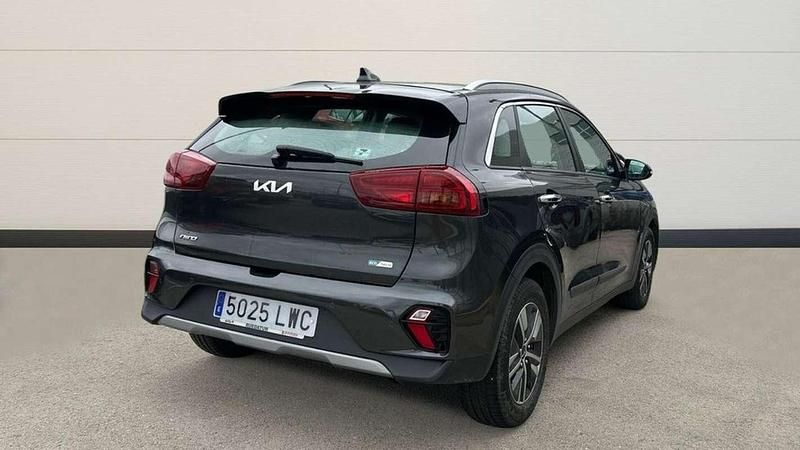 Usado Kia Niro 143 CV (105 kW) 2022 Gris SUV