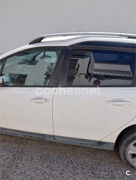 Usado Peugeot 2008 Style 100 CV (73 kW) 2017 Blanco SUV