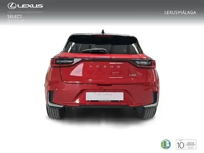 Usado Lexus LBX 136 CV (100 kW) 2024 Rojo SUV