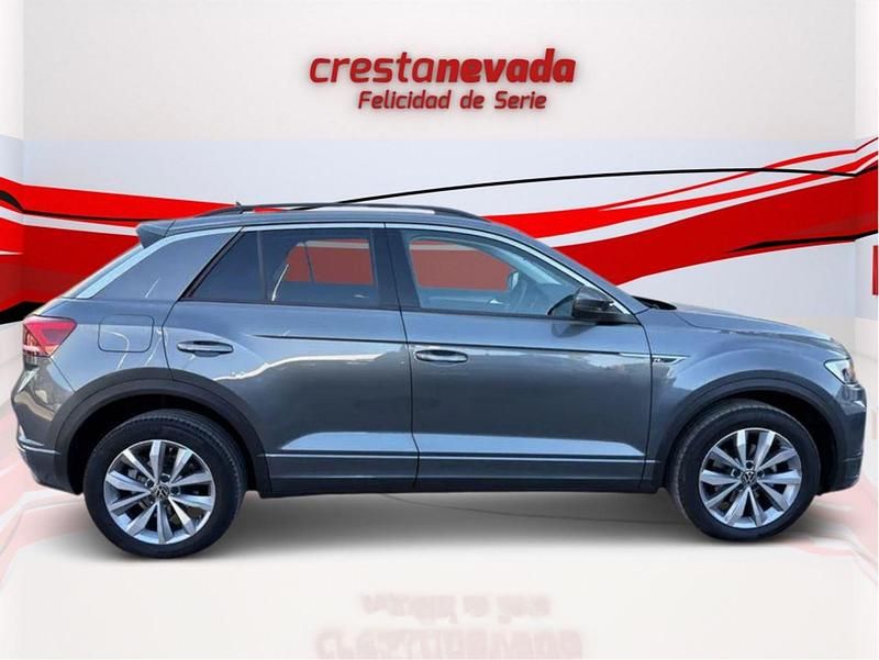 Usado VW T-Roc Advance 110 CV (80 kW) 2021 Gris SUV