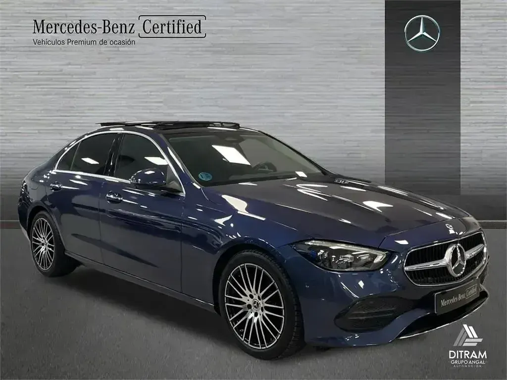 Usado Mercedes C220 200 CV (147 kW) 2024 Azul sodalita Berlina
