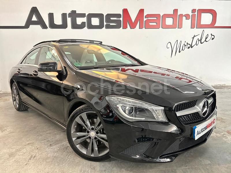 Gris / plata Usado 2016 Mercedes CLA200 Urban Berlina | 21.990 € (Caro) - Imagen 1/4