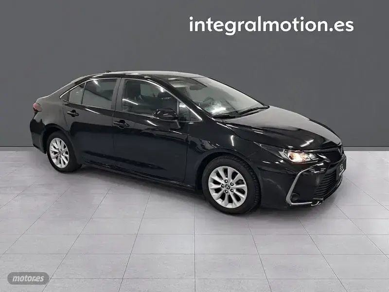 Usado Toyota Corolla Active 122 CV (89 kW) 2023 Negro Berlina