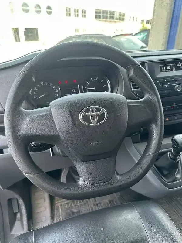 Usado Toyota Proace Comfort 116 CV (85 kW) 2020 Blanco Monovolumen