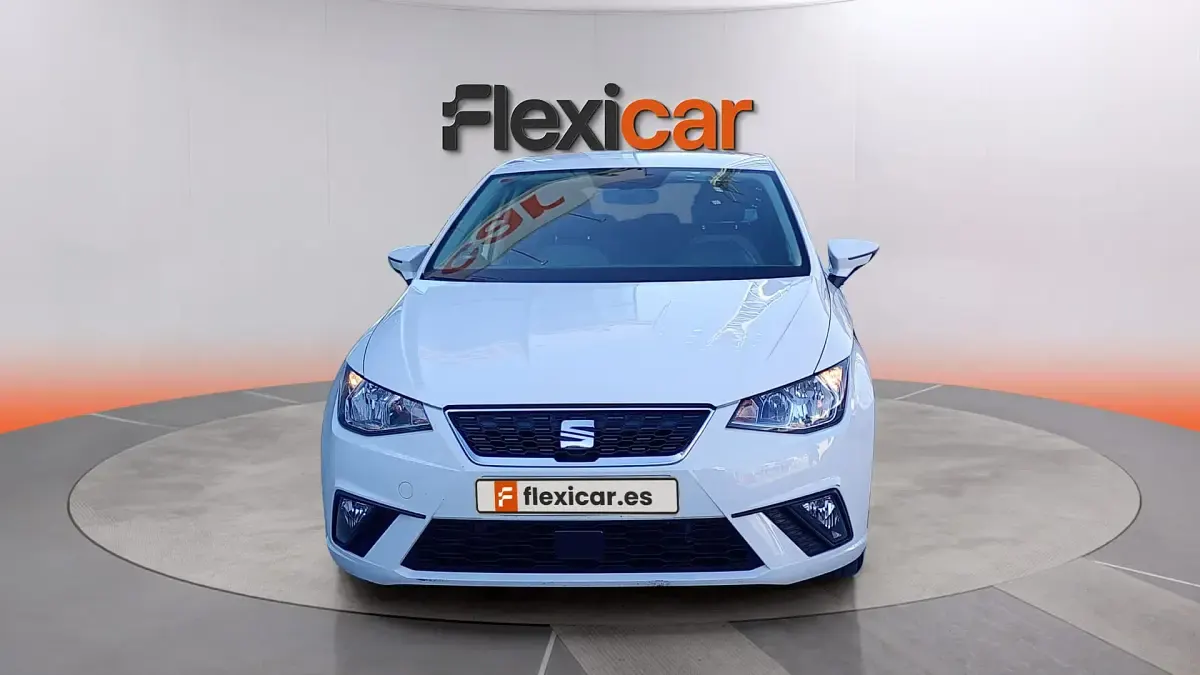 Usado Seat Ibiza Reference 95 CV (69 kW) 2019 Blanco Utilitario
