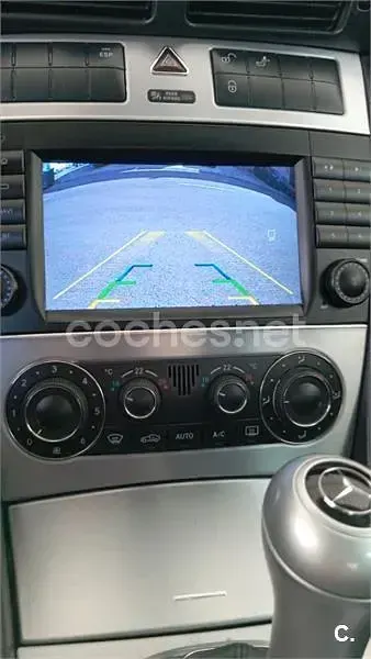 Usado Mercedes C220 Sport Edition 150 CV (110 kW) 2006 Beige Berlina