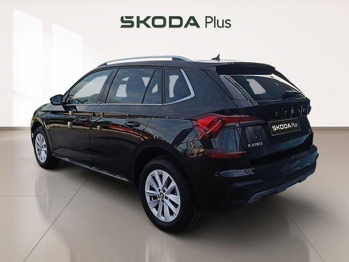Usado Skoda Kamiq Selection 115 CV (84 kW) 2025 Negro SUV