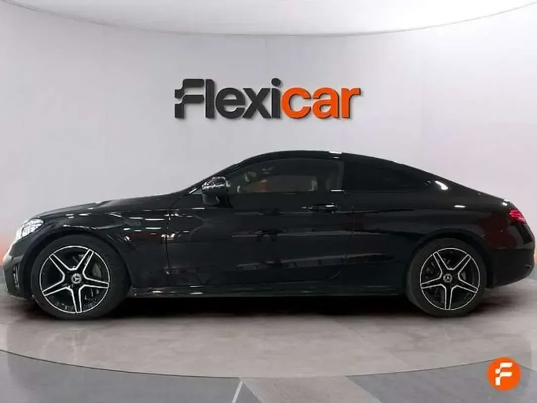 Usado Mercedes C300 245 CV (180 kW) 2018 Negro Coupe