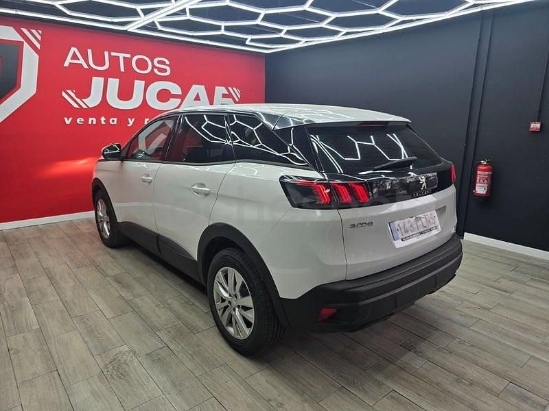 Usado Peugeot 3008 Active 130 CV (95 kW) 2021 Blanco SUV