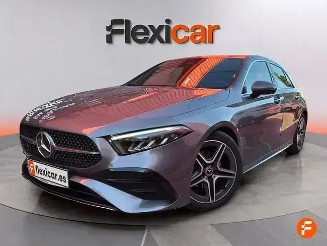 Usado Mercedes A200 150 CV (110 kW) 2024 Gris Berlina