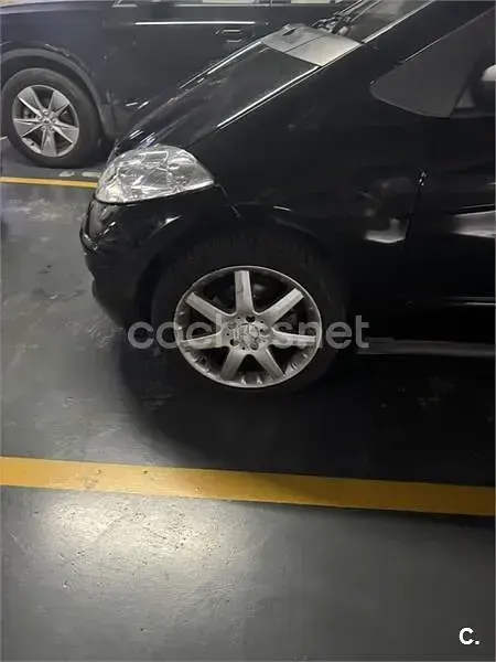 Usado Mercedes A150 Avantgarde 95 CV (69 kW) 2006 Negro Monovolumen